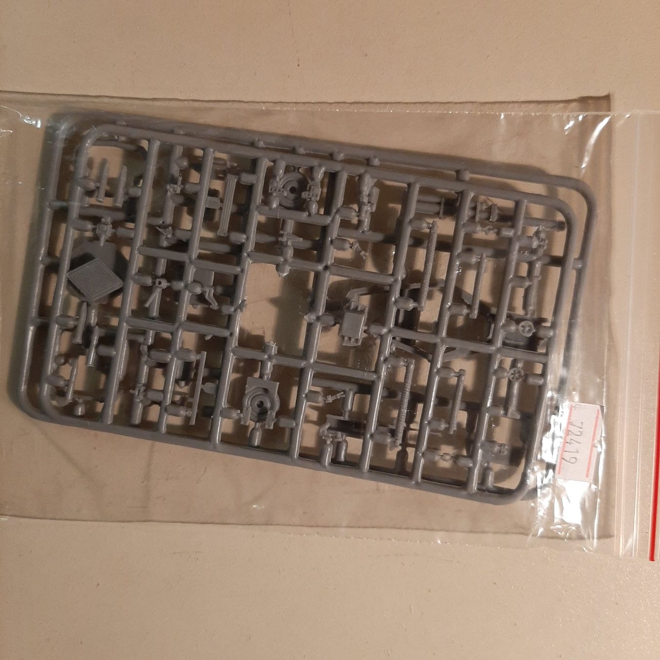 Kit di modellismo & Modellini statici: 156 ... M-102  10,5cm Howitzer ... ACE 72419 – Nuovo (secondo la descrizione) da Bonstetten venduto da Benibanny59 2