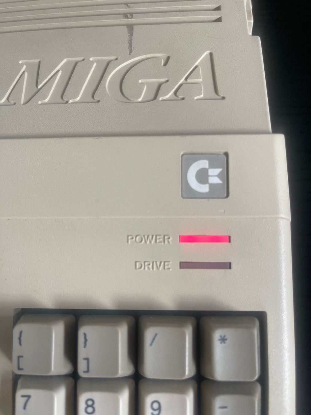 Commodore PCs: originaler Commodore Amiga A-500 / A500 inkl. Netzeil – Gebraucht aus Burgdorf von  5