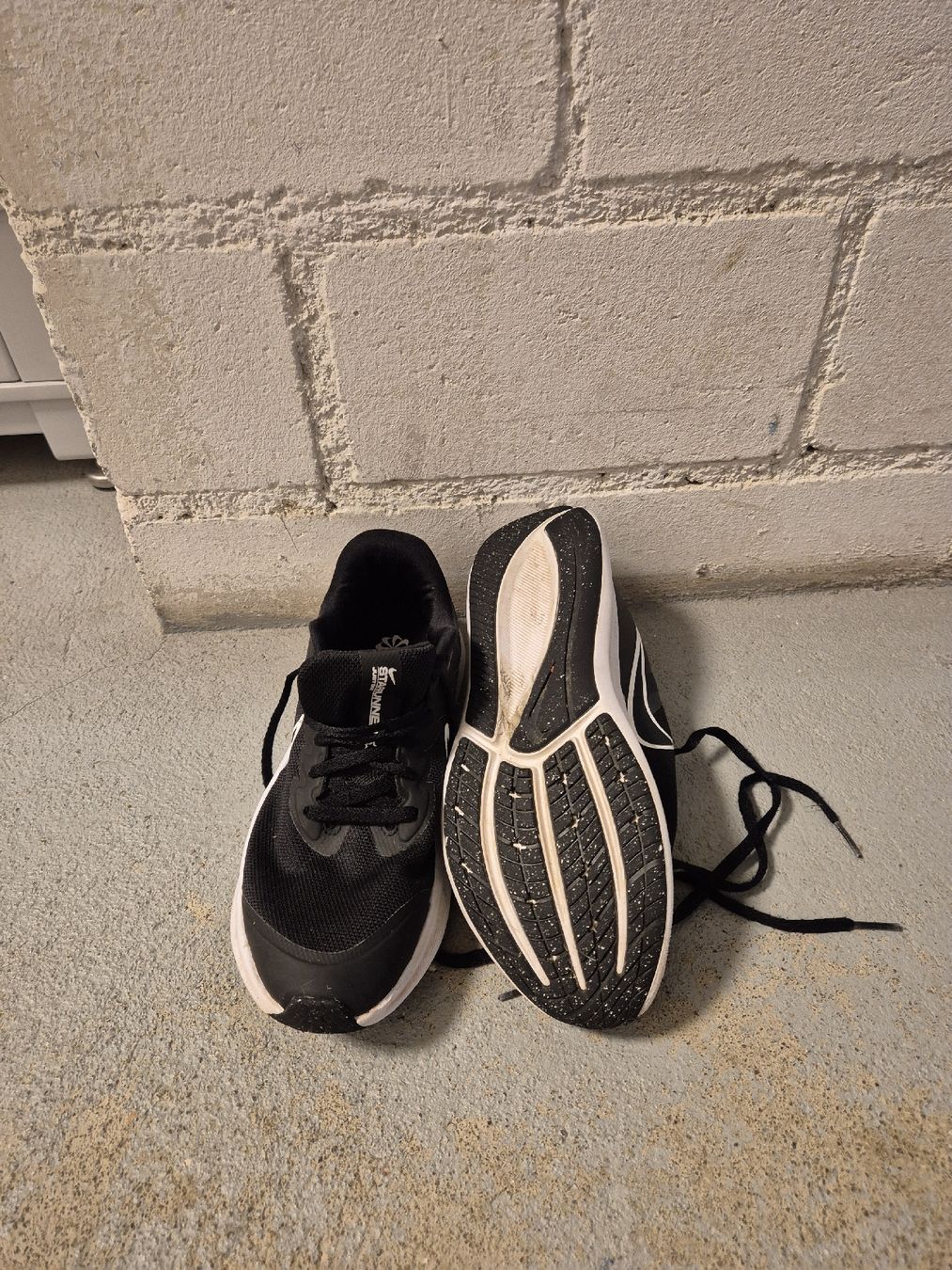 Nike Scarpe da uomo: Schuhe Nike – Usato da Oberkulm venduto da Heckenrose20