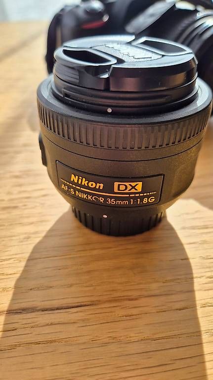 Nikon Fotocamera: Kit Nikon D5500 avec 2 objectifs et flash. Prix à discuter – Usato da La Chaux-de-Fonds venduto da danydeneuch 3