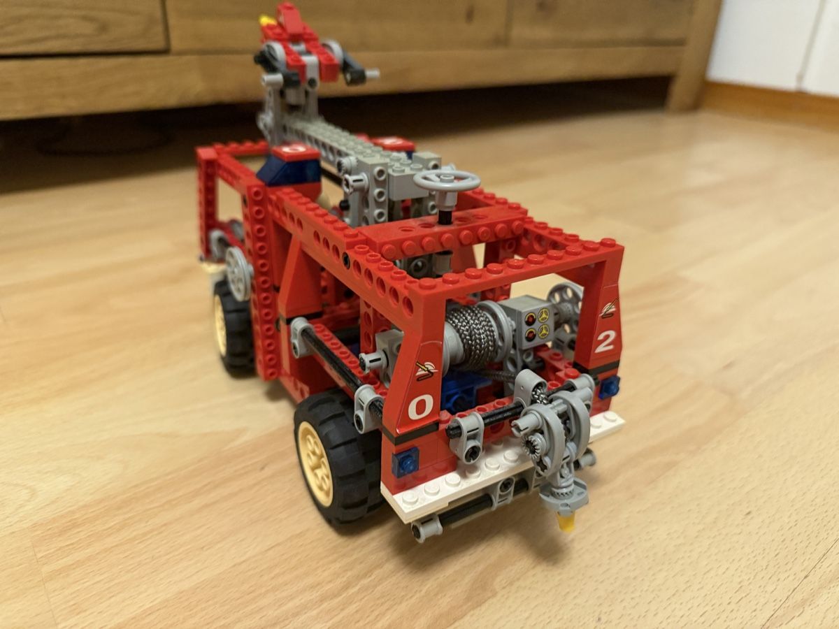 Lego Kit di costruzioni: LEGO Technic 8280 Fire Engine – Usato da Mirchel venduto da Hilal1994 4