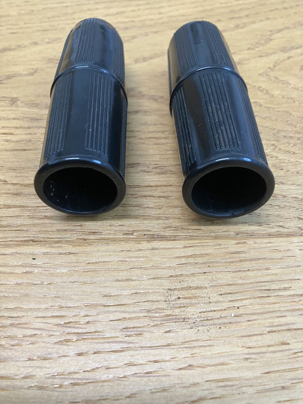 Pezzi di ricambio: Lenkergriffe schwarz Vintage – Usato da Obermumpf venduto da Estrela67 1