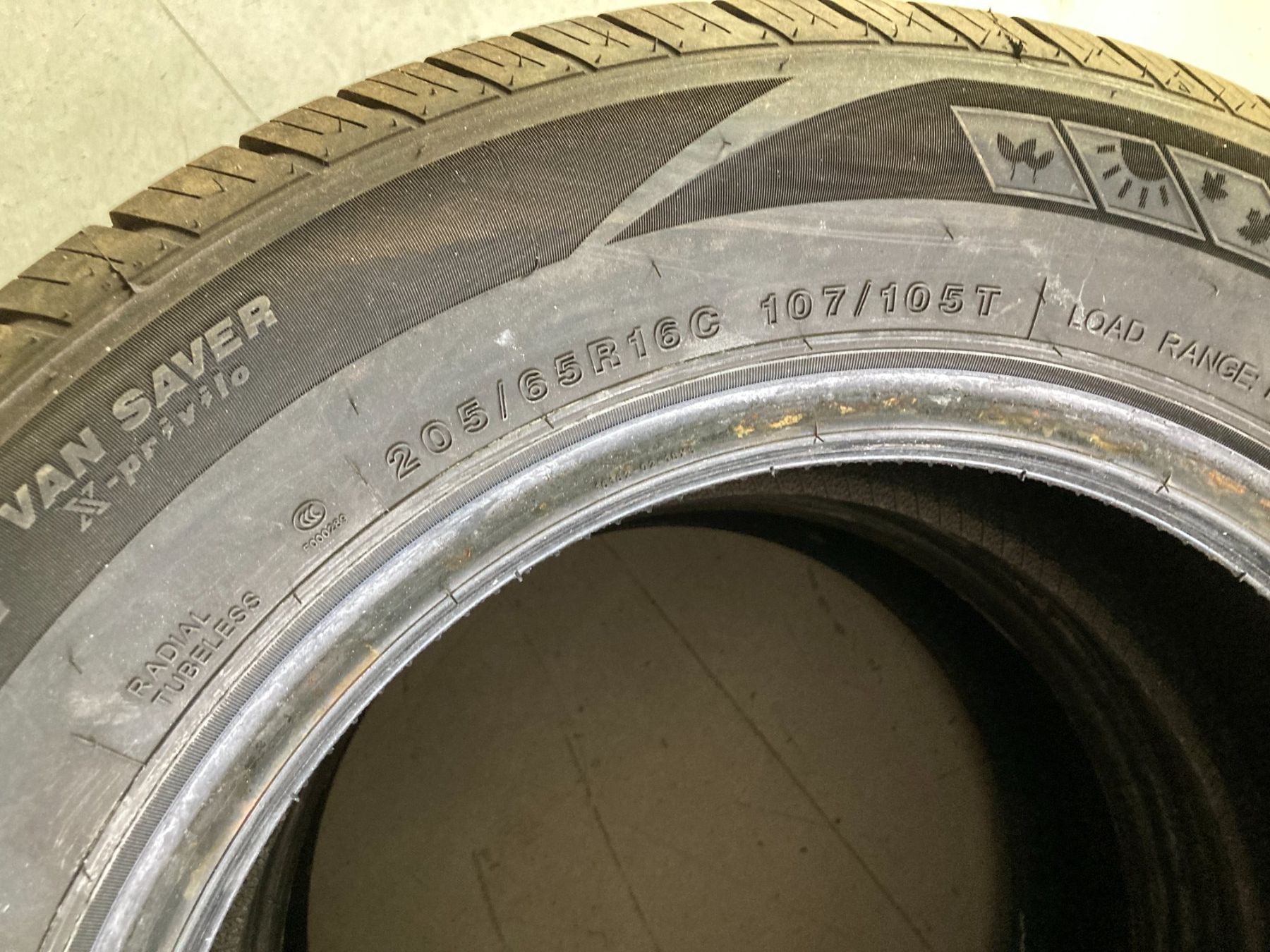 Pneumatici & Ruote complete: 205/65R16 C All Season – Usato da Cham venduto da WB2223 2