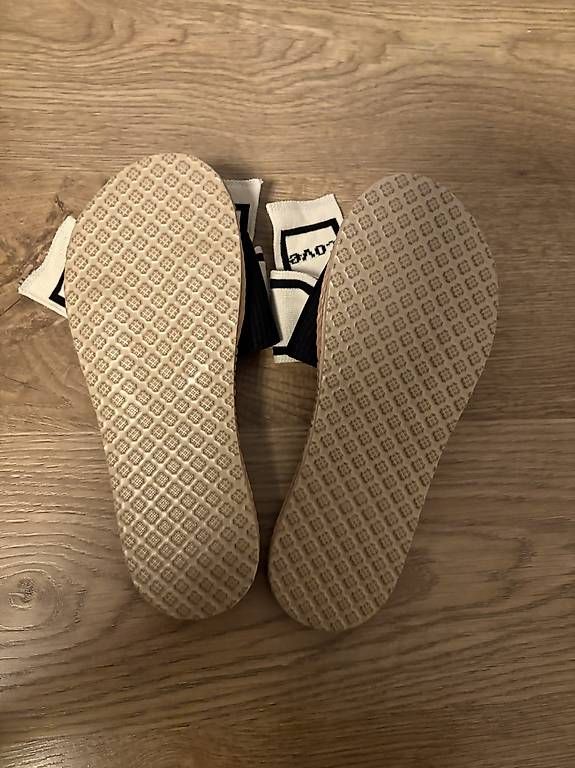 Scarpe da donna: Sandalen Gr. 36 neu – Usato da Buttikon SZ venduto da Sam_S. 1