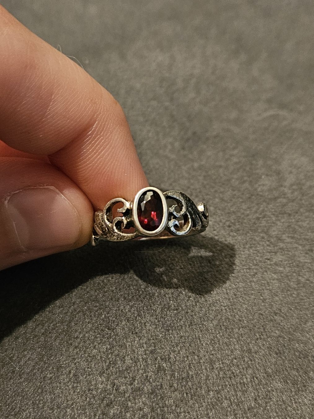 Anelli: Ring mit Stein – Usato da Näfels venduto da eic_2z5x