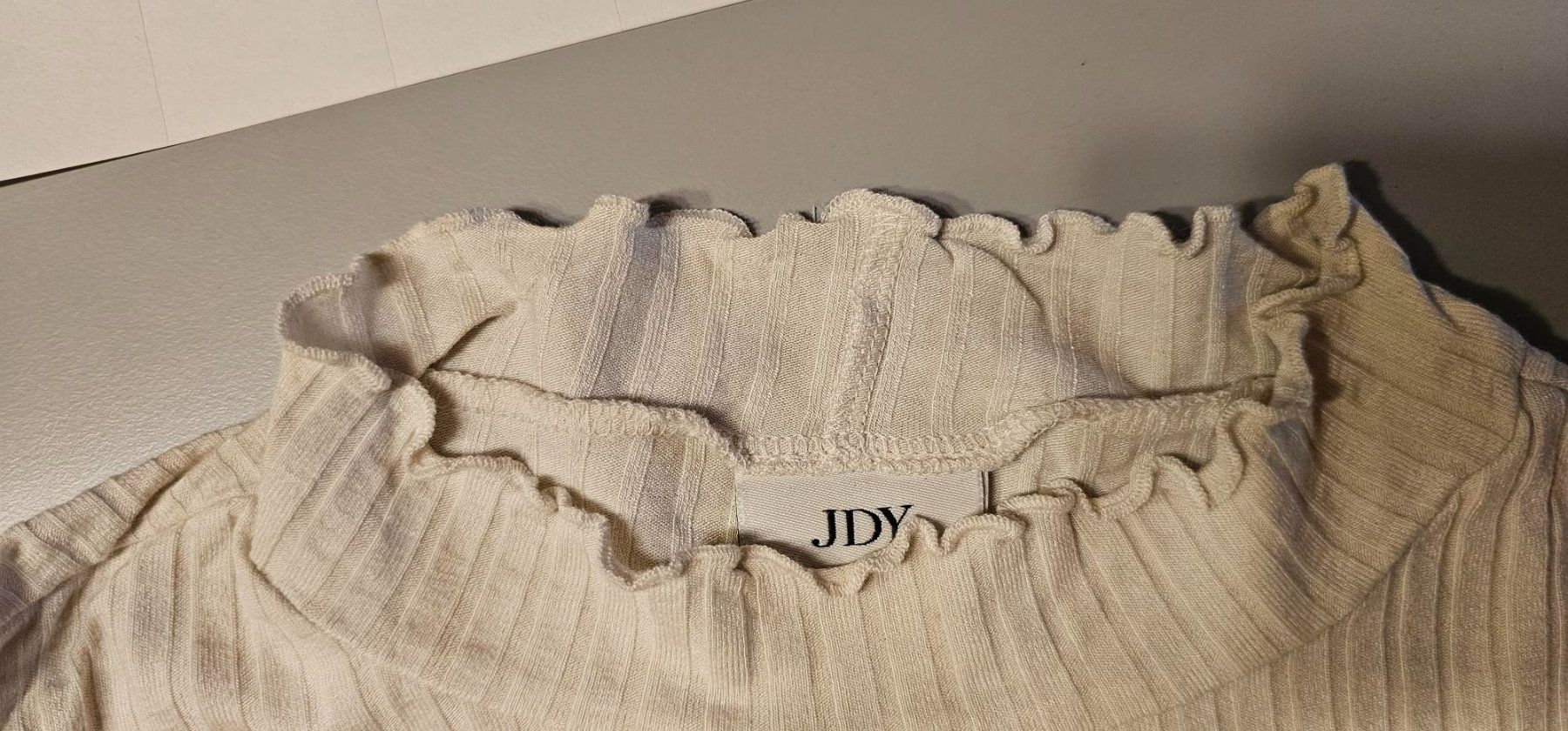 Pulls & Sweat-shirts: Damen Pullover J.D.Y. beige Grösse M – D'occasion à Azmoos par Jadejo 2
