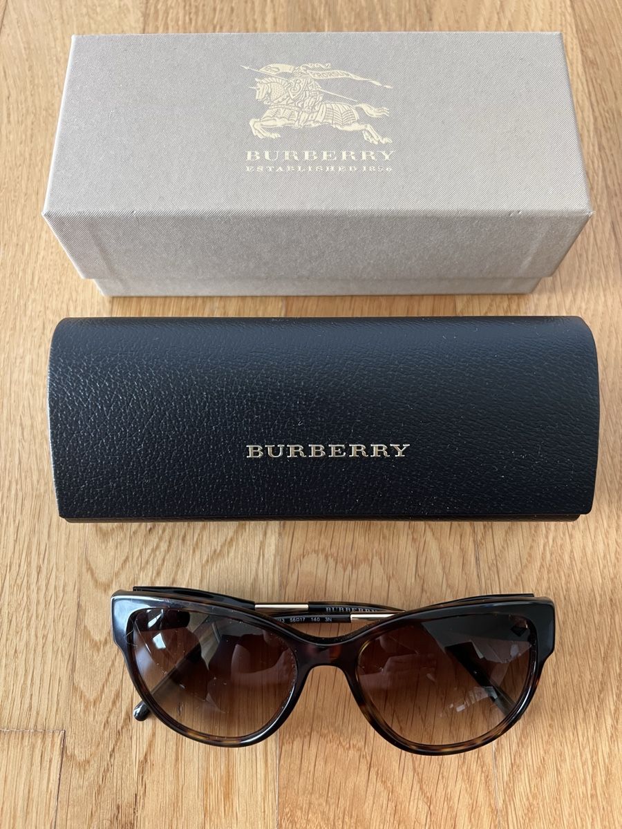 Burberry Occhiali & Lenti: Burberry Sonnenbrille – Usato da St.Gallen venduto da Shopaholic5 1
