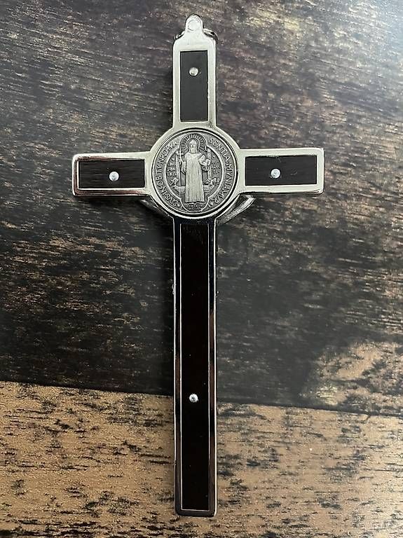 Anhänger: Croix de Saint Benoît – Gebraucht aus Misériez (Salins) von ndf_bby7 1
