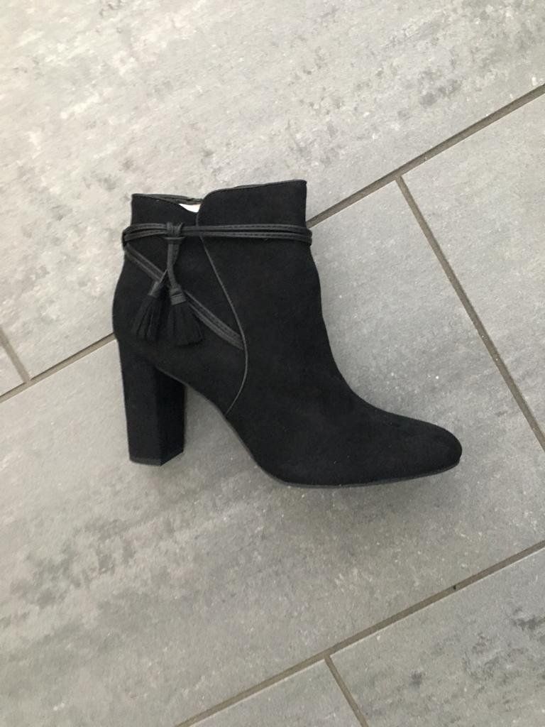 Scarpe da donna: Stiefeletten neu gr. 41 – Nuovo (secondo la descrizione) da Thalwil venduto da Briscolina 1