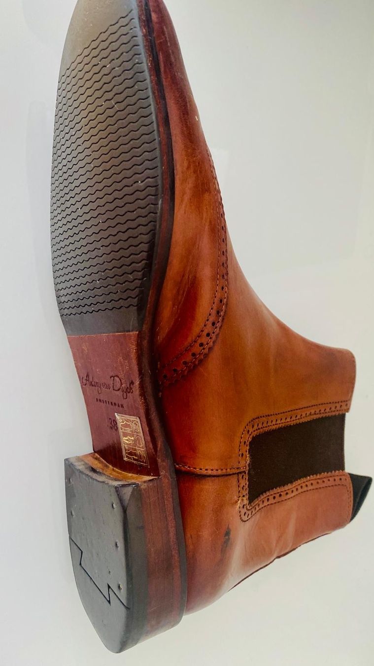 Scarpe da donna: Chelsea Boots – Usato da Zürich venduto da Orch43 3