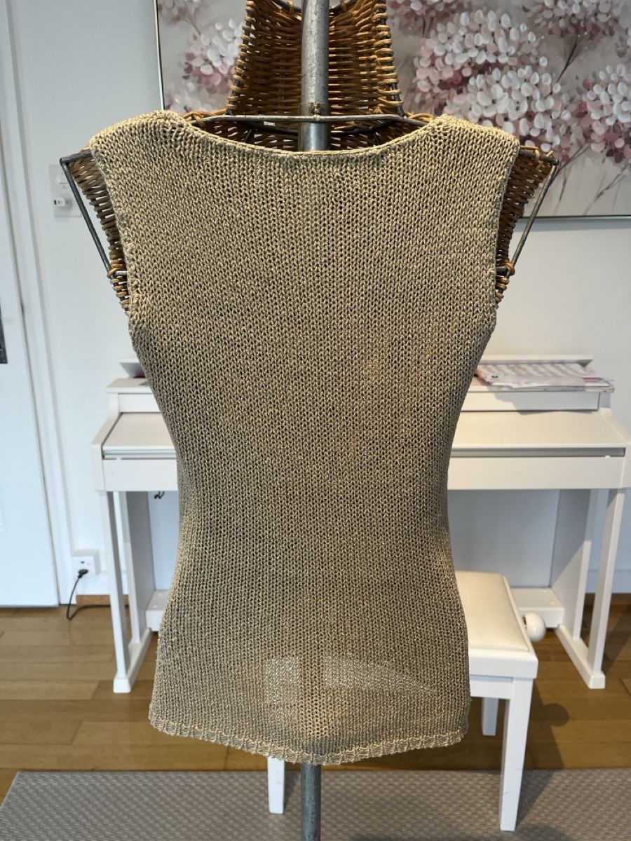 Maglioni & Felpe: Stricktop ärmellos goldfarben, S – Usato da Solothurn venduto da Bobesch08 3