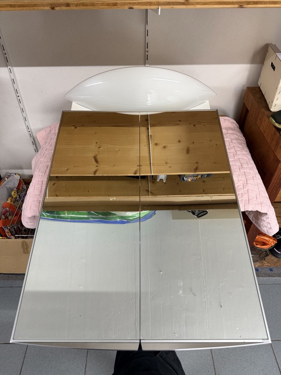 Armoires miroirs: Spiegelschrank mit integrierter Leuchte – D'occasion à Goldingen par Mafa 1