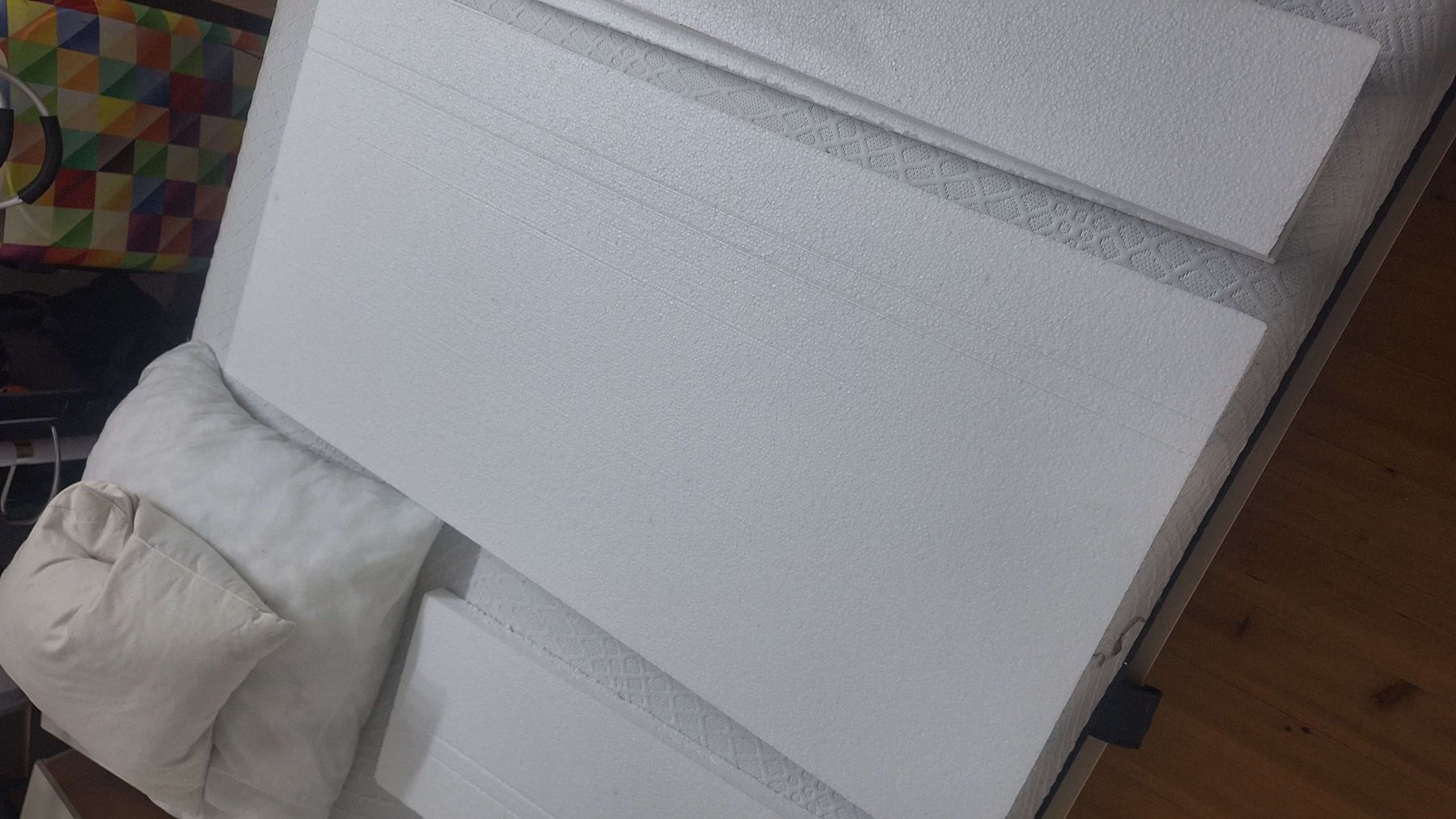 Füllmaterial: Styroporplatten weiss 6 Stück 1m – Gebraucht aus Dübendorf von Doby