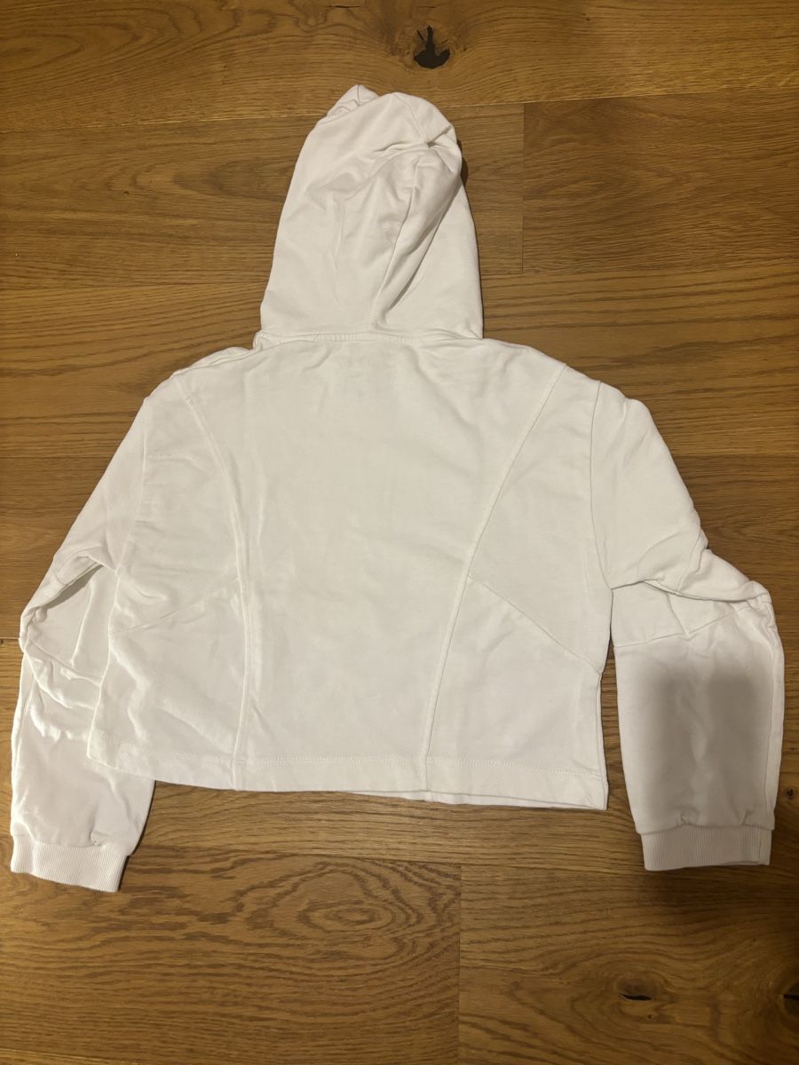Mango Pullover & Sweatshirts: MANGO cropped hoodie – Neu (gemäss Beschreibung) aus Lavigny von bea_26wd 1