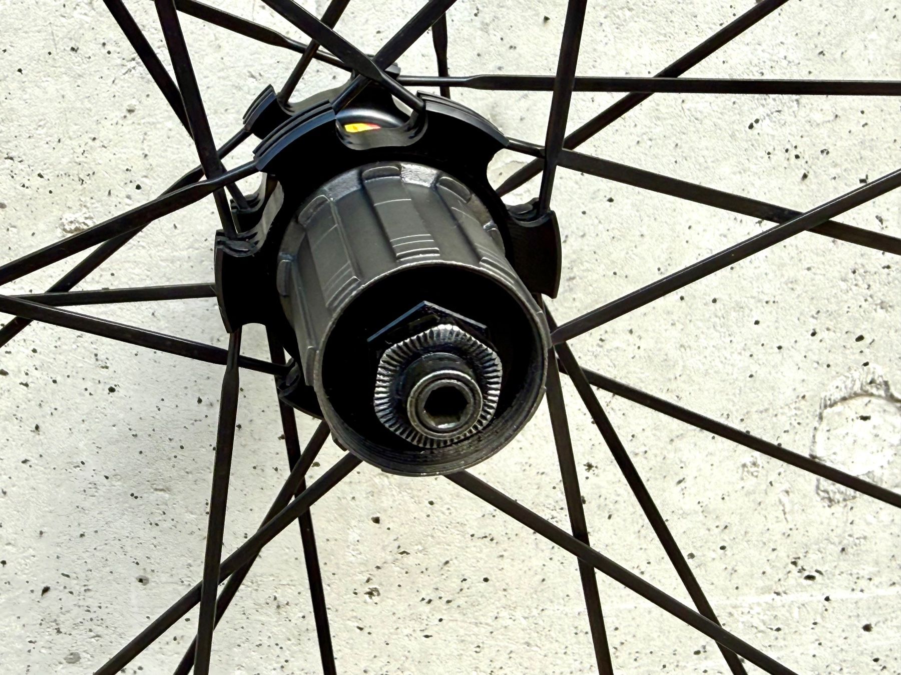 Mavic Pezzi di ricambio: Mavic KSYRIUM EQUIPE Clincher Hinterrad 28" ER TOPZUST. 2607 – Usato da Luzern venduto da bikeandbeltcom 2
