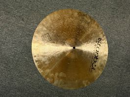 Istanbul Agop Traditional Medium Crash Becken 18” gebraucht