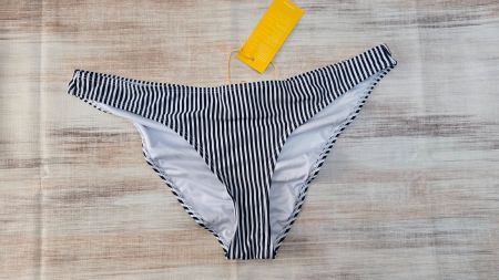 🆕️ Gestreifter Bikini-Slip - XL - mit Booty-Raffung 👙