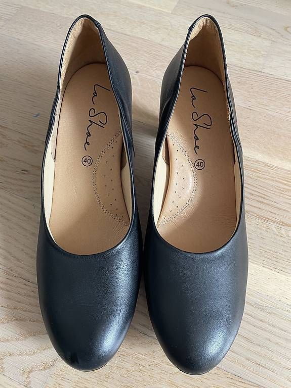 Damenschuhe: Pumps Grösse 40 von LaShoe – Neu und originalverpackt aus Brütten von Snowkiwi
