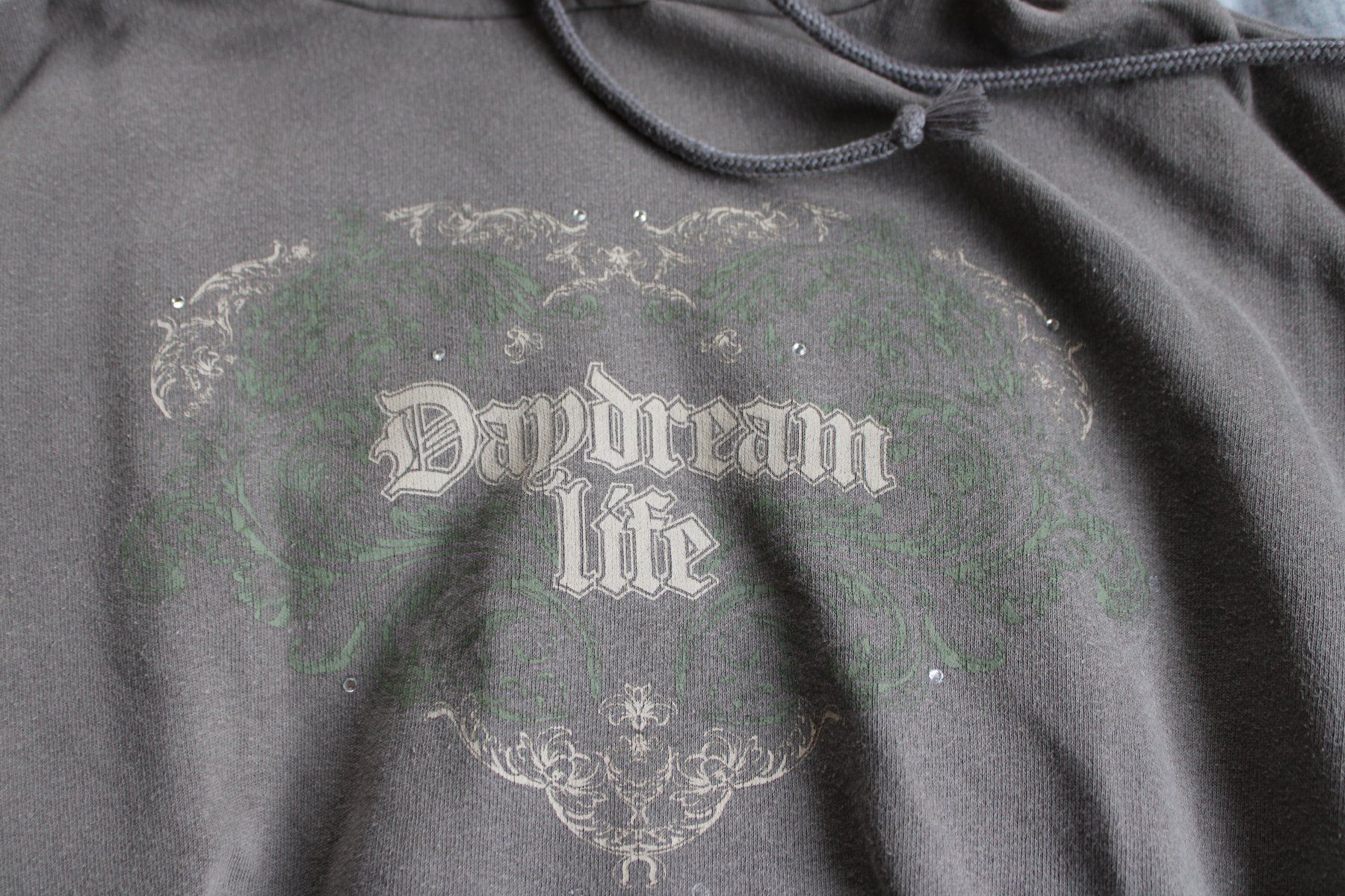 Pull&Bear Maglioni & Felpe: Kapuzenpullover Pull&Bear Daydream Life – Usato da Hombrechtikon venduto da lehnerrr 1