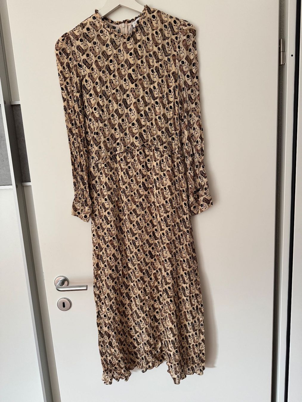 Sandro Vestiti: Herbstliches Kleid von Sandro – Usato da Andelfingen venduto da elemente19
