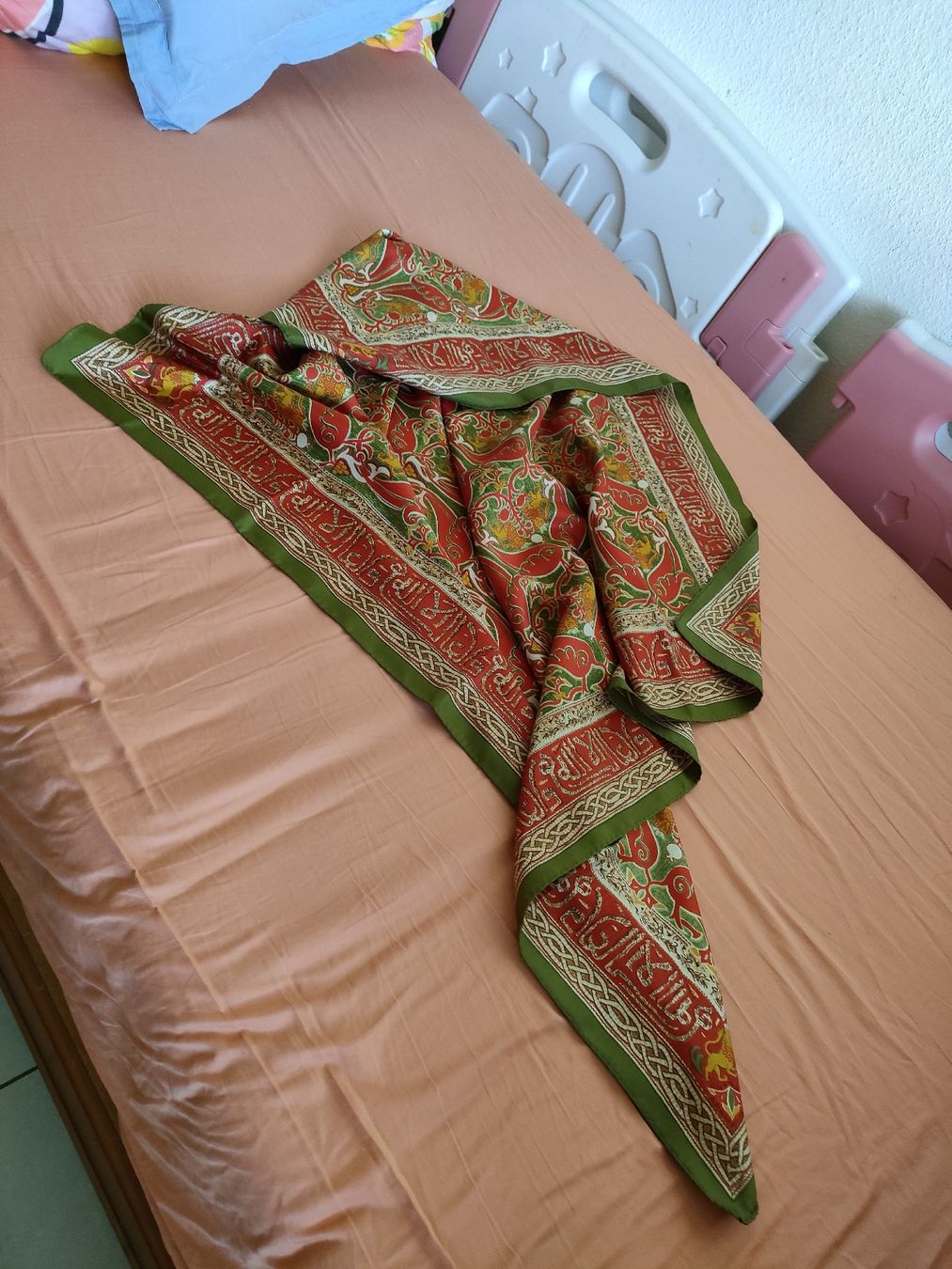 Alaia Foulard & Sciarpe: foulard Alaia Alhambra – Nuovo (secondo la descrizione) da Prilly venduto da CHAGALL15 3