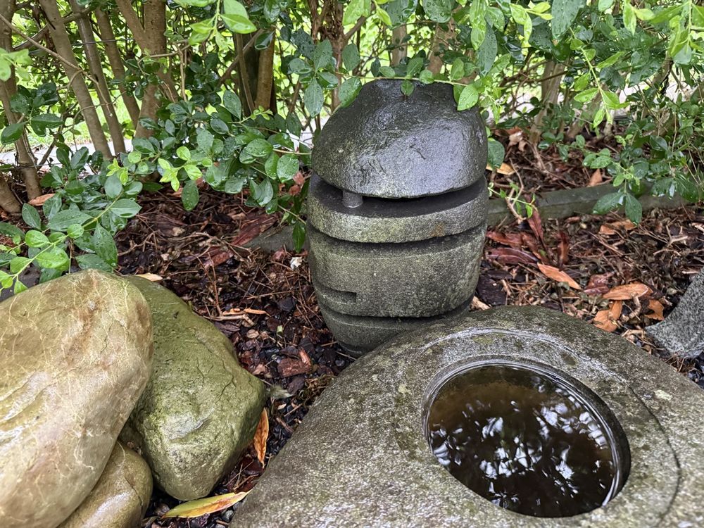 Lanternes: Pagode Japanische Steinlaterne und Steine – D'occasion à Meierskappel par Olly7 3