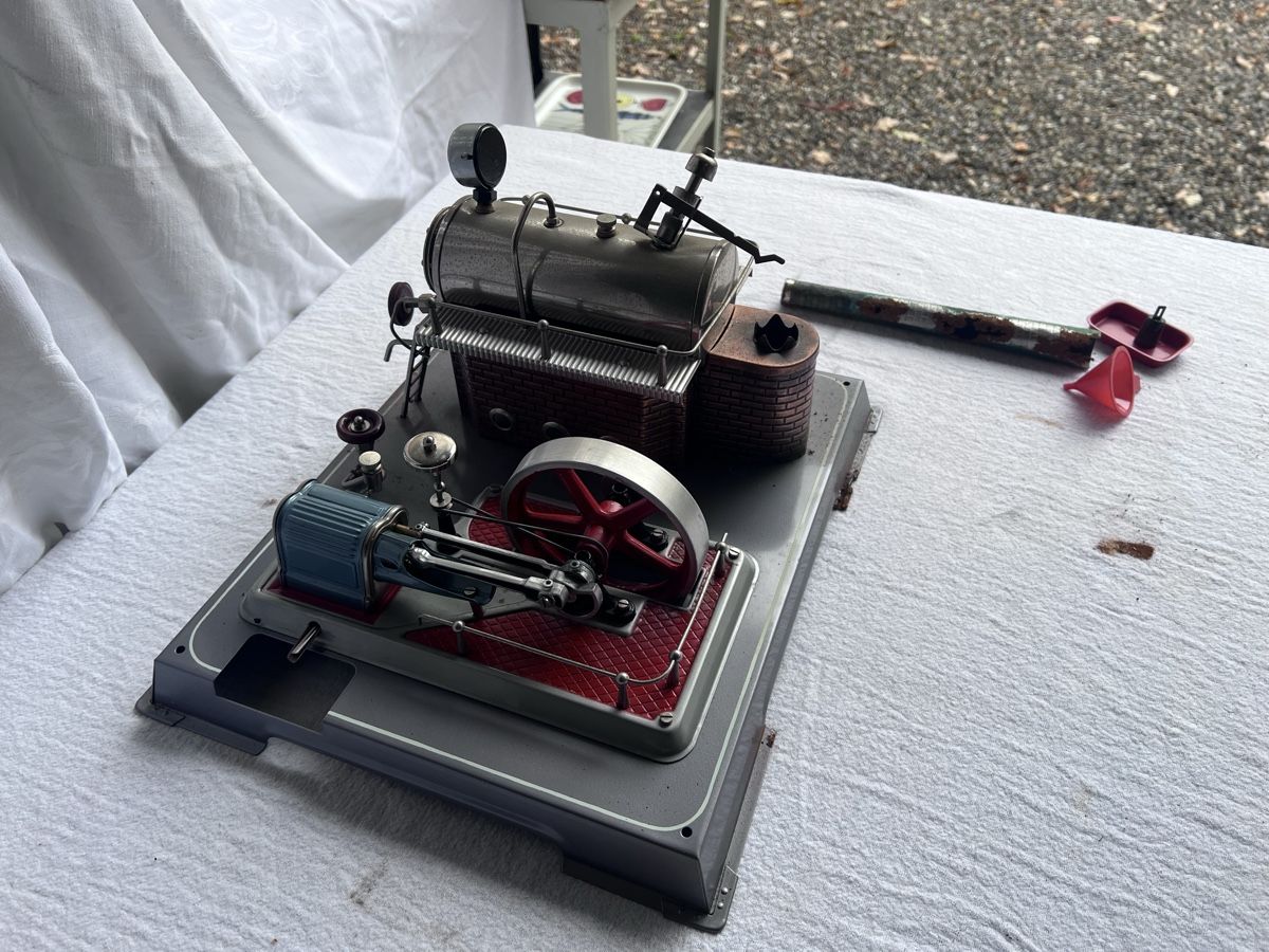 Wilesco Modellbausätze & Standmodelle: Dampfmaschine Wilesco (51) – Gebraucht aus Glattfelden von maa_qcj8 1
