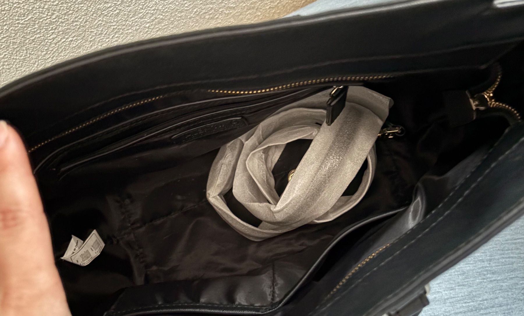 Valentino Borse da donna: Valentino schwarze Tasche – Nuovo (secondo la descrizione) da Fislisbach venduto da secondhandF 3