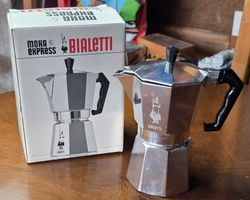 Bialetti Moka Express 6 Tassen – ungebraucht – Made in Italy