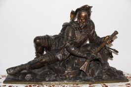 Antique sculpture en bronze signe .
