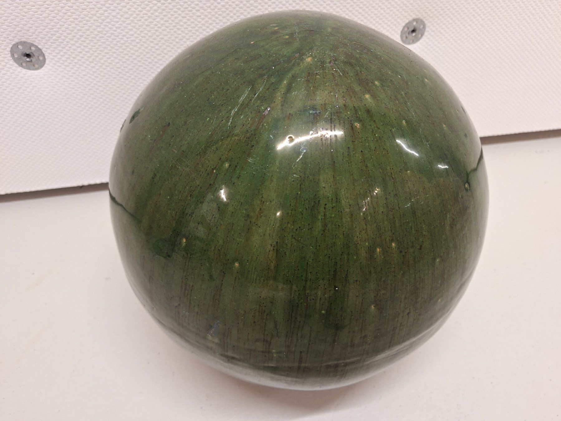 Tutte le decorazioni: Grüne Kugel aus Keramik – Usato da Spreitenbach venduto da misi.m 2