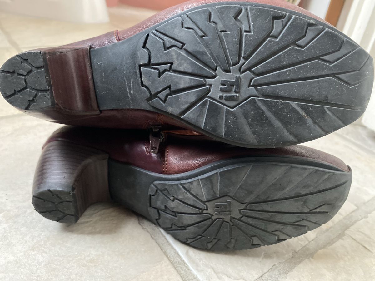Think Scarpe da donna: Think bottines 36,5 magnifiques ! – Usato da Neuchâtel venduto da malv 3