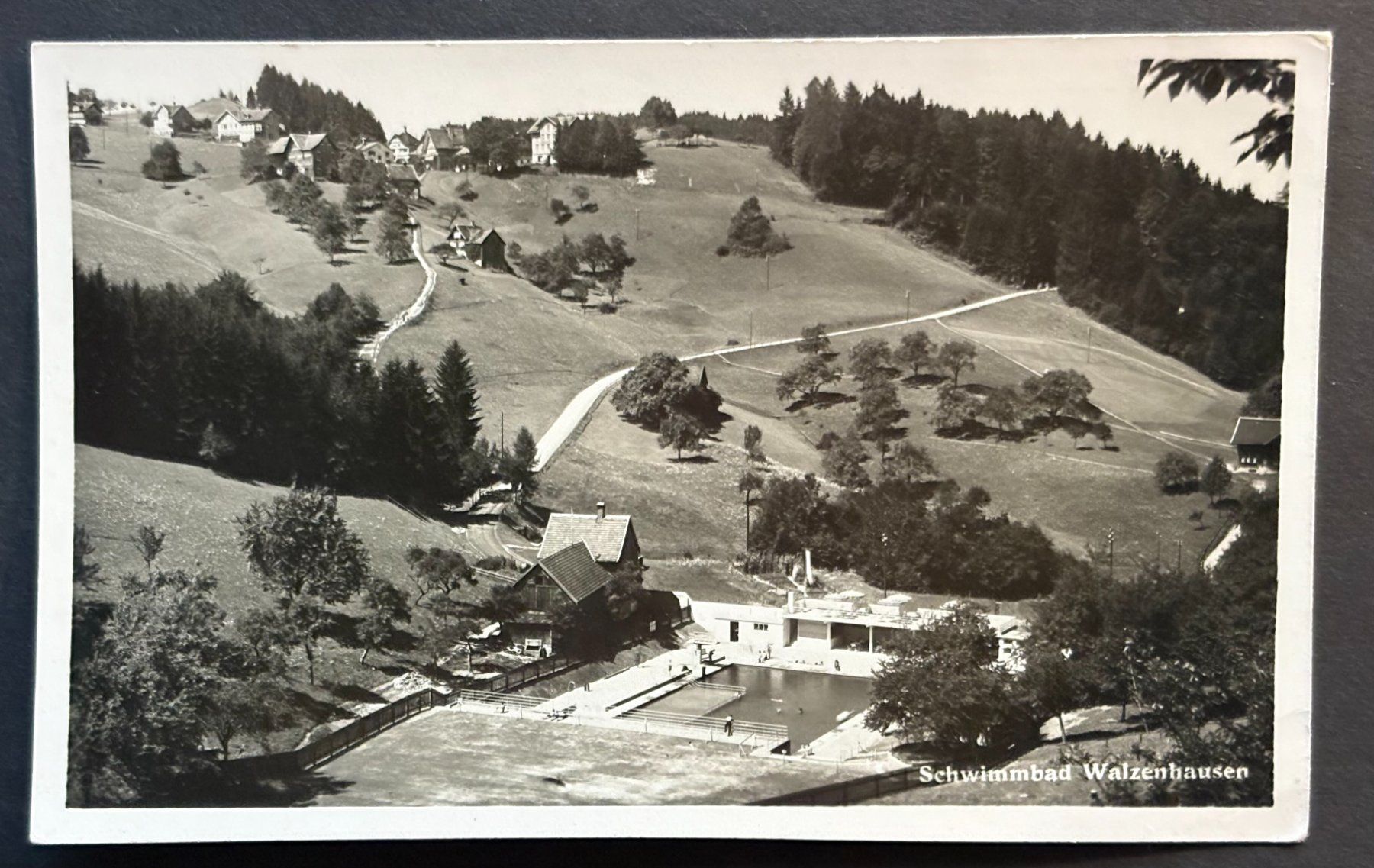 Cartoline postali: ANSICHTSKARTE SCHWIMMBAD WALZENHAUSEN – Usato da Ostermundigen venduto da crazy-horse-1840