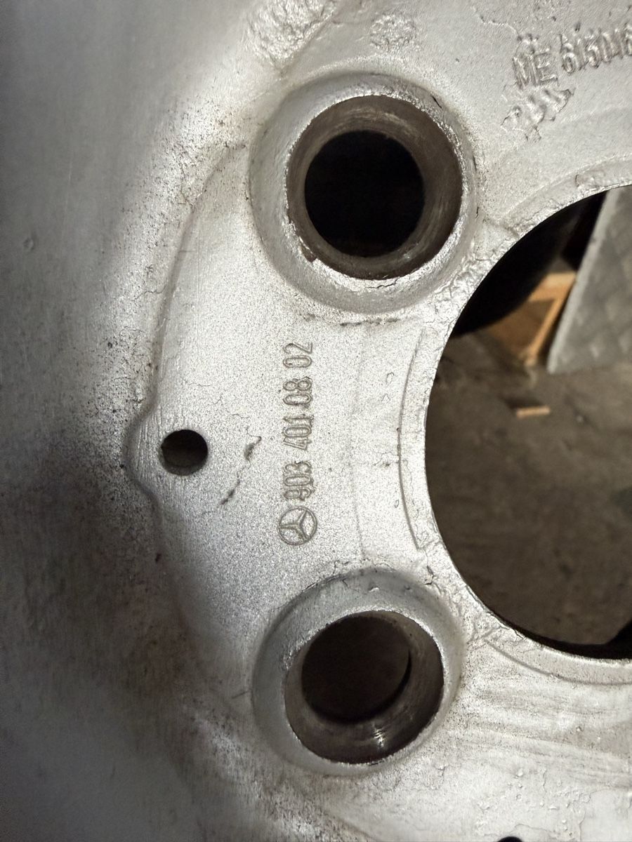 Mercedes-Benz Pneus & Kompletträder: Original Stahlfelgen Mercedes Sprinter – Gebraucht aus Binningen von Mbinc 2
