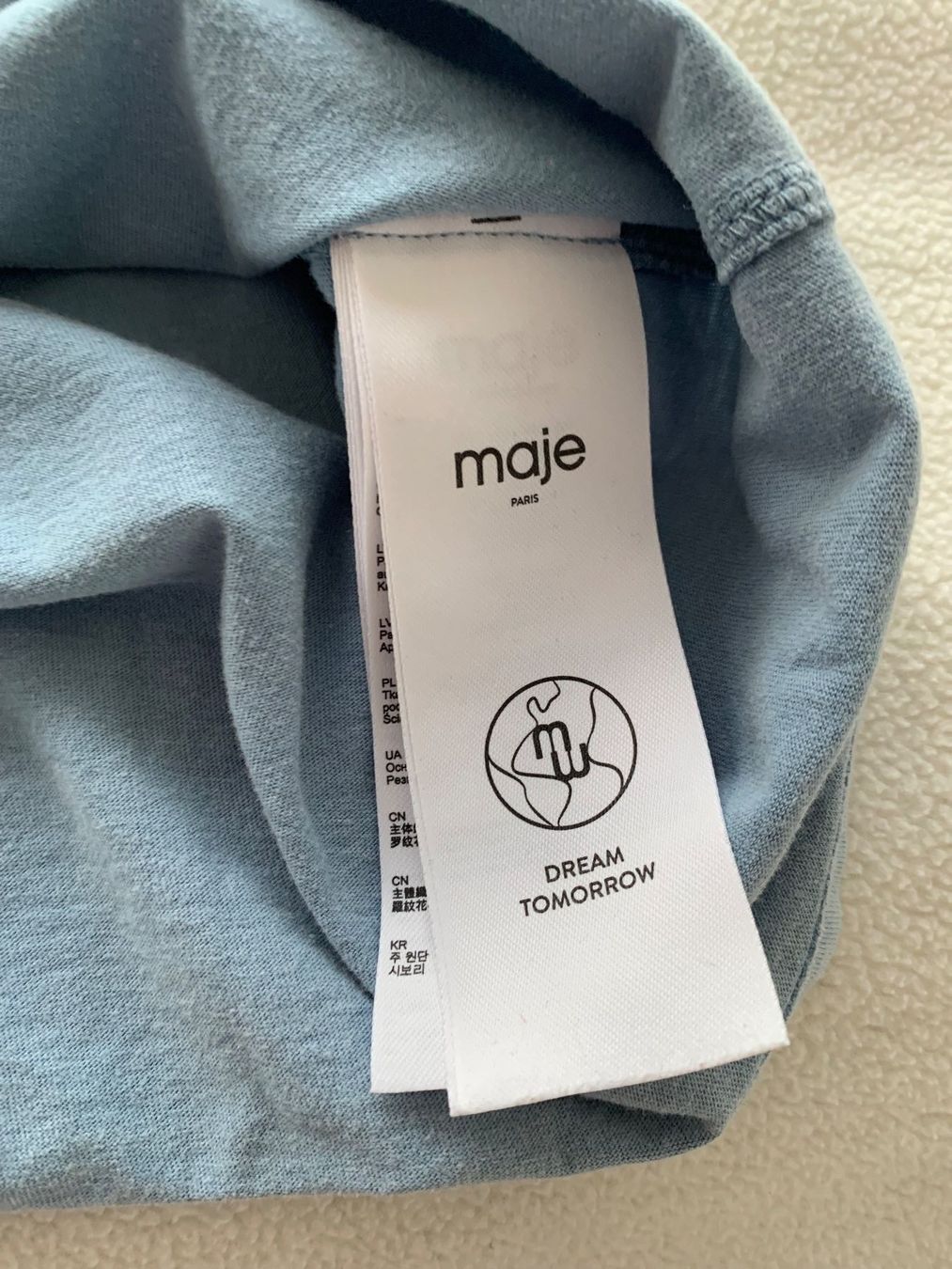 Maje T-shirt: Maje Paris T-Shirt – Usato da Horgen venduto da mag_scv9 2