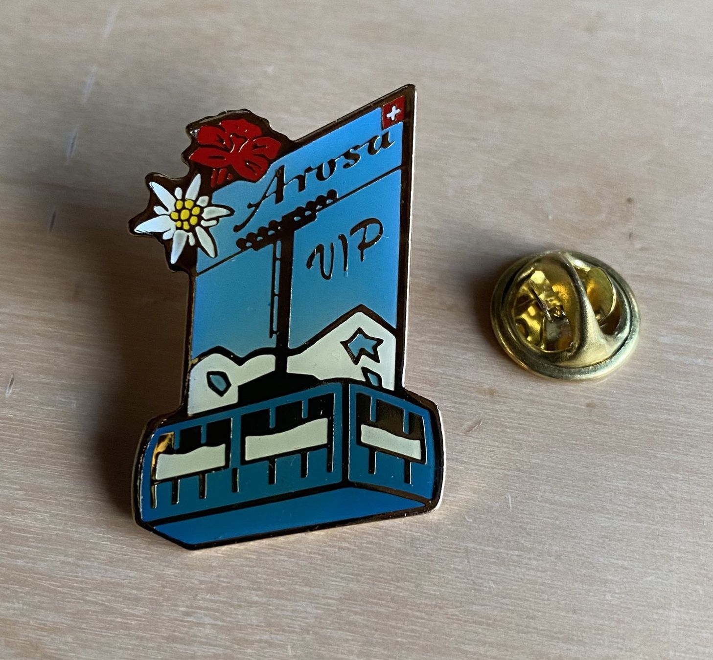 Placchette & Badge: Schöner Arosa-Pin – Usato da deitingen venduto da popcorn02