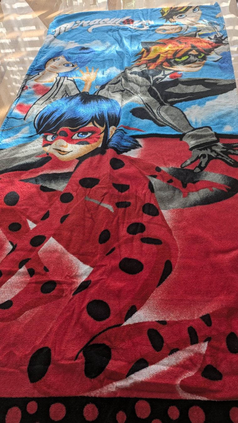 Badetücher: Miraculous - Ladybug - Badetuch - Strandtuch – Gebraucht aus Staufen von Fleby84 1