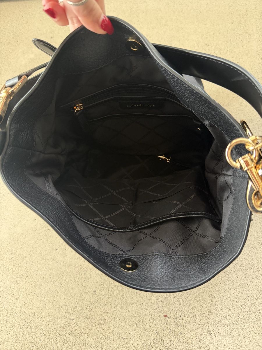 Michael Kors Borse da donna: Michael Kors Beuteltasche schwarz – Nuovo (secondo la descrizione) da Schlieren venduto da cor_jgb7 8
