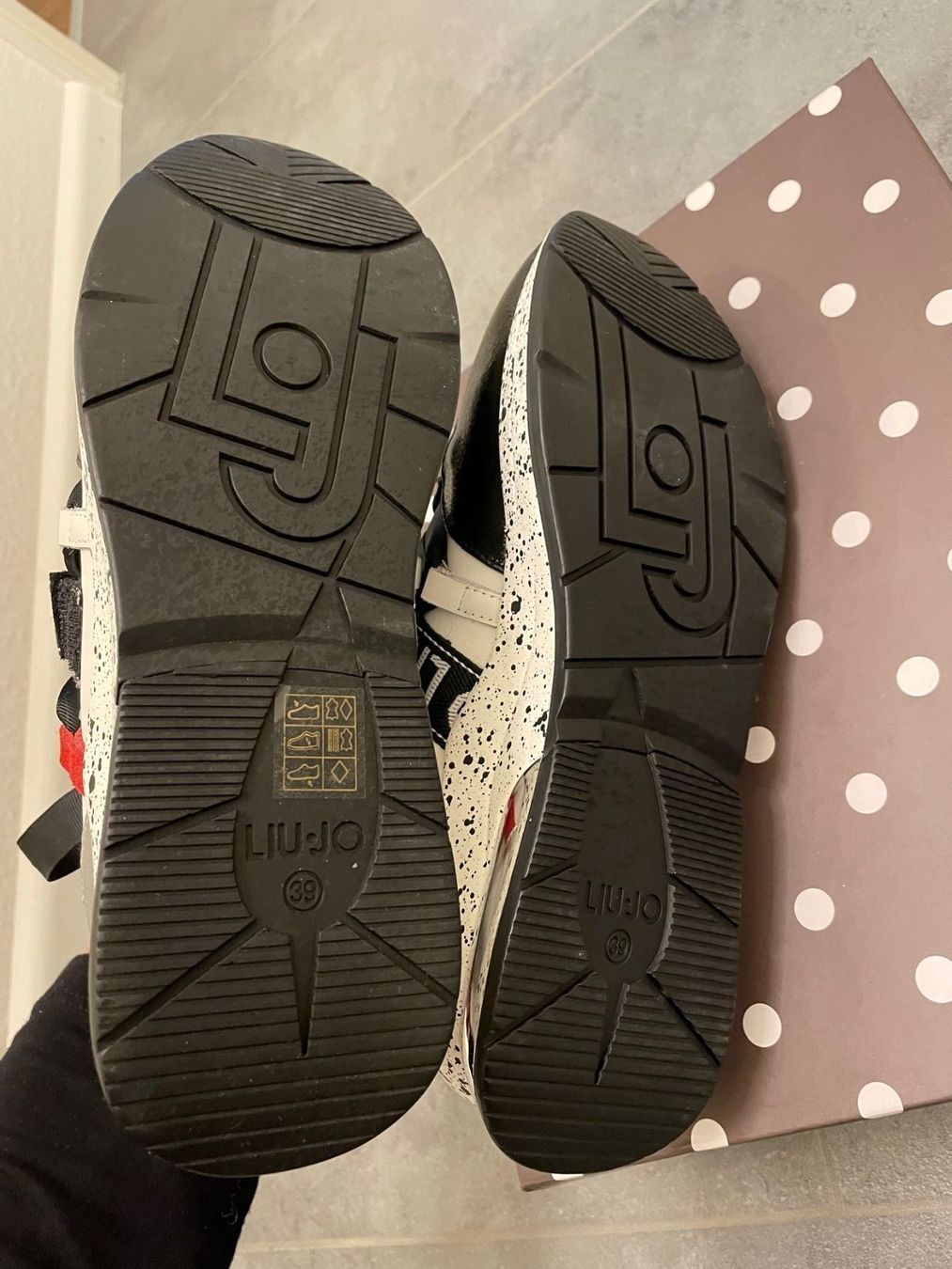 Liu Jo Scarpe da donna: Liu Jo Sneaker Karlie 03 – Nuovo e nell'imballaggio originale da Wittinsburg venduto da redrose296 5