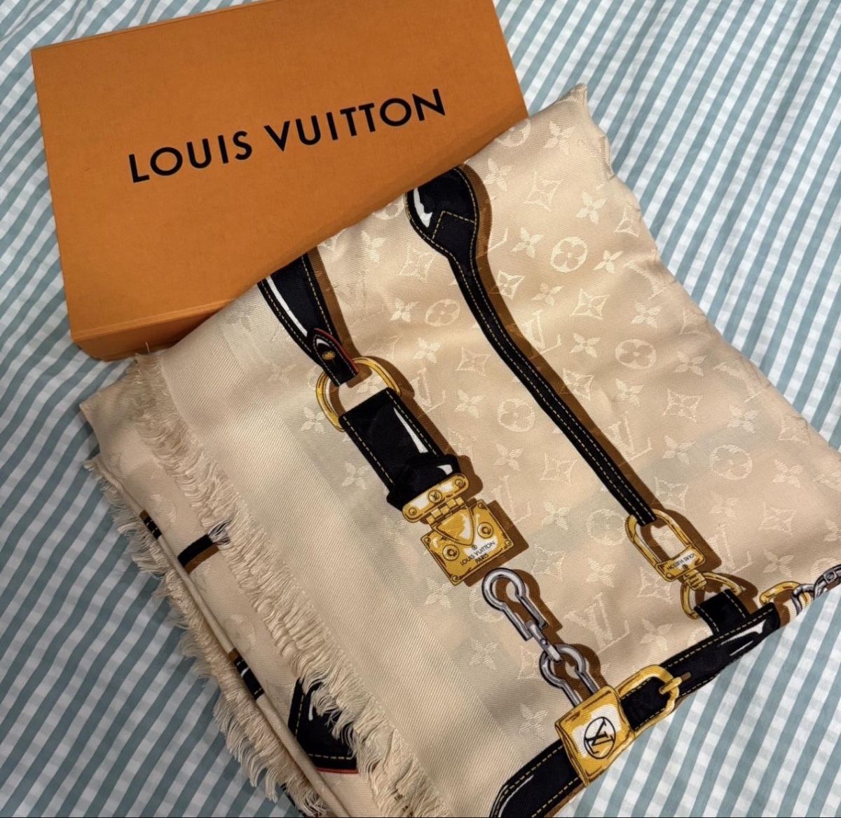 Louis Vuitton Foulards, Tücher & Schals: Louis Vuitton Seiden Tuch – Neu (gemäss Beschreibung) aus Luzern von Itsclaire