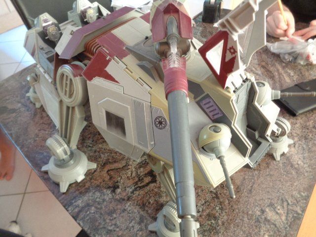 Hasbro Spielzeuge: Star Wars Hasbro AT-TE Kampfläufer. – Gebraucht aus sargans von Angamar 2