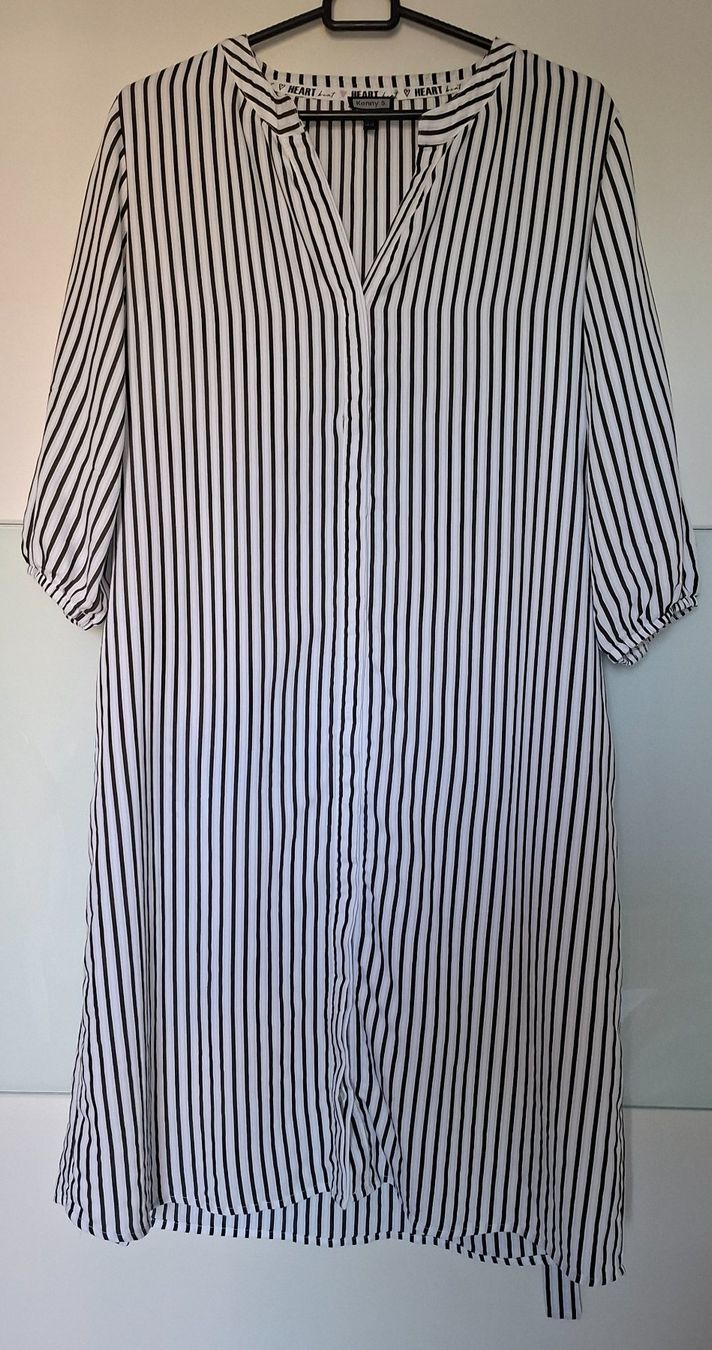Vestiti: Gestreiftes Blusenkleid mit Bindegürtel Grösse 38 – Usato da Feuerthalen venduto da kigo87
