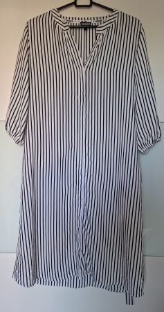 Gestreiftes Blusenkleid mit Bindegürtel Grösse 38