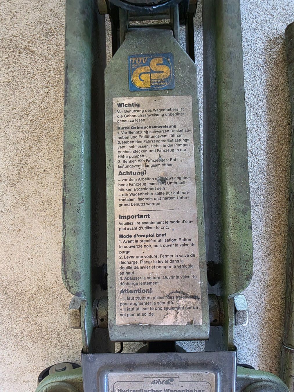 Hebebühne & Wagenheber: Vintage Auto Wagen Heber – Defekt aus Walterswil BE von Lonitti 4