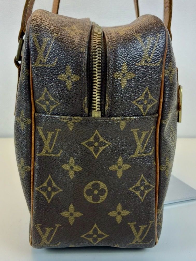Louis Vuitton Borse da donna: LOUIS VUITTON Cite GM Tote Bag – Usato da Bern venduto da Osino 1