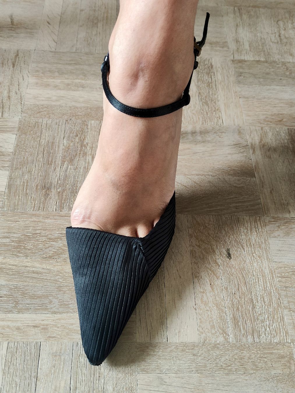 Gucci Damenschuhe: Scarpe Gucci con tacco – Gebraucht aus Morbio Inferiore von isa_nl66 6