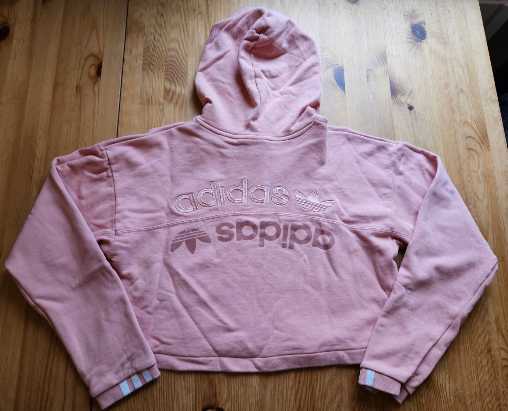 Adidas Maglioni & Felpe: Cropped Sweater adidas Grösse S retro Pullover Hoodie – Usato da Hägglingen venduto da United-Village-Trade 5