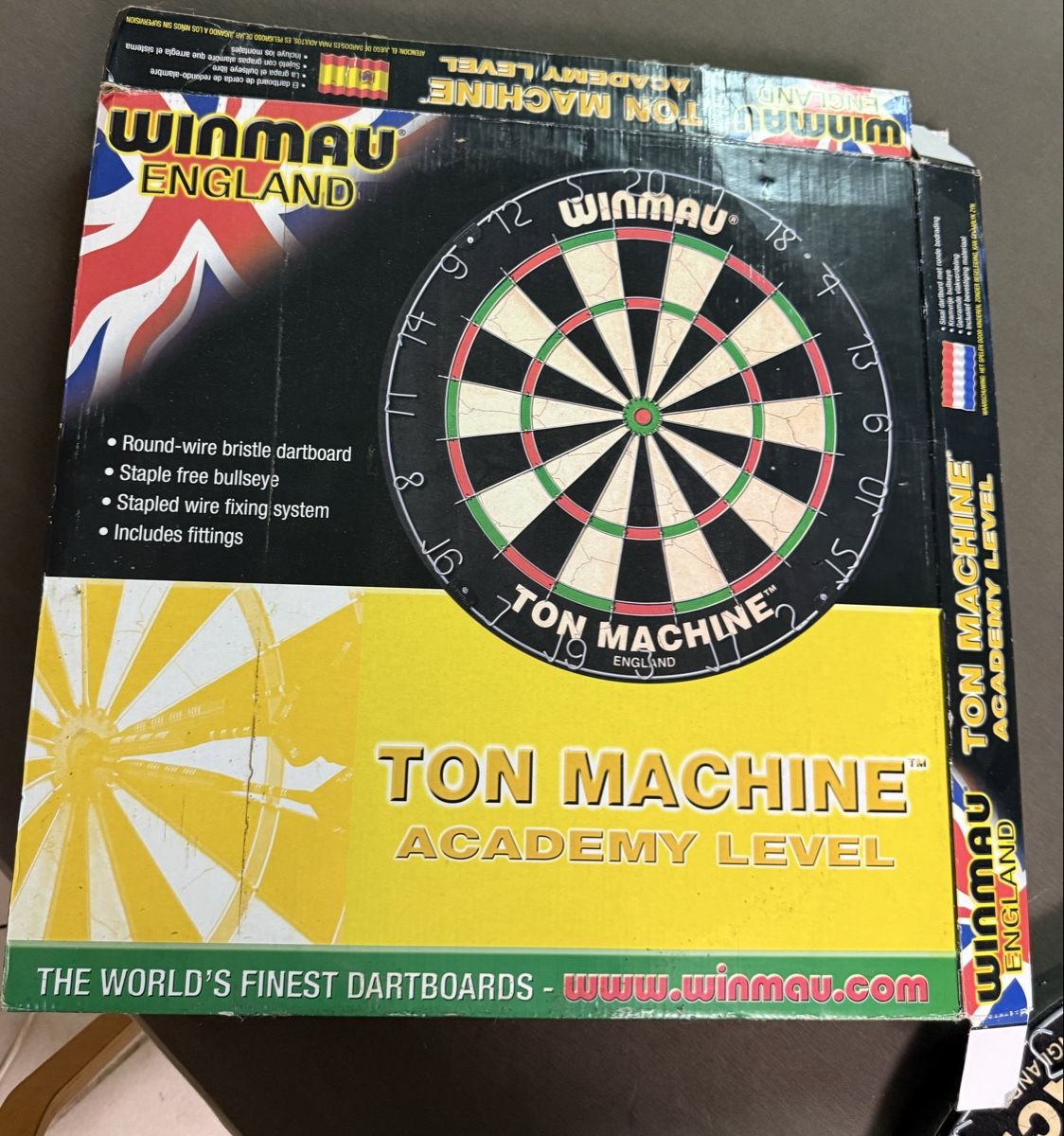 Jeux de fléchettes: Fléchettes Winmau – D'occasion à Chambrelien par urb_ngr5