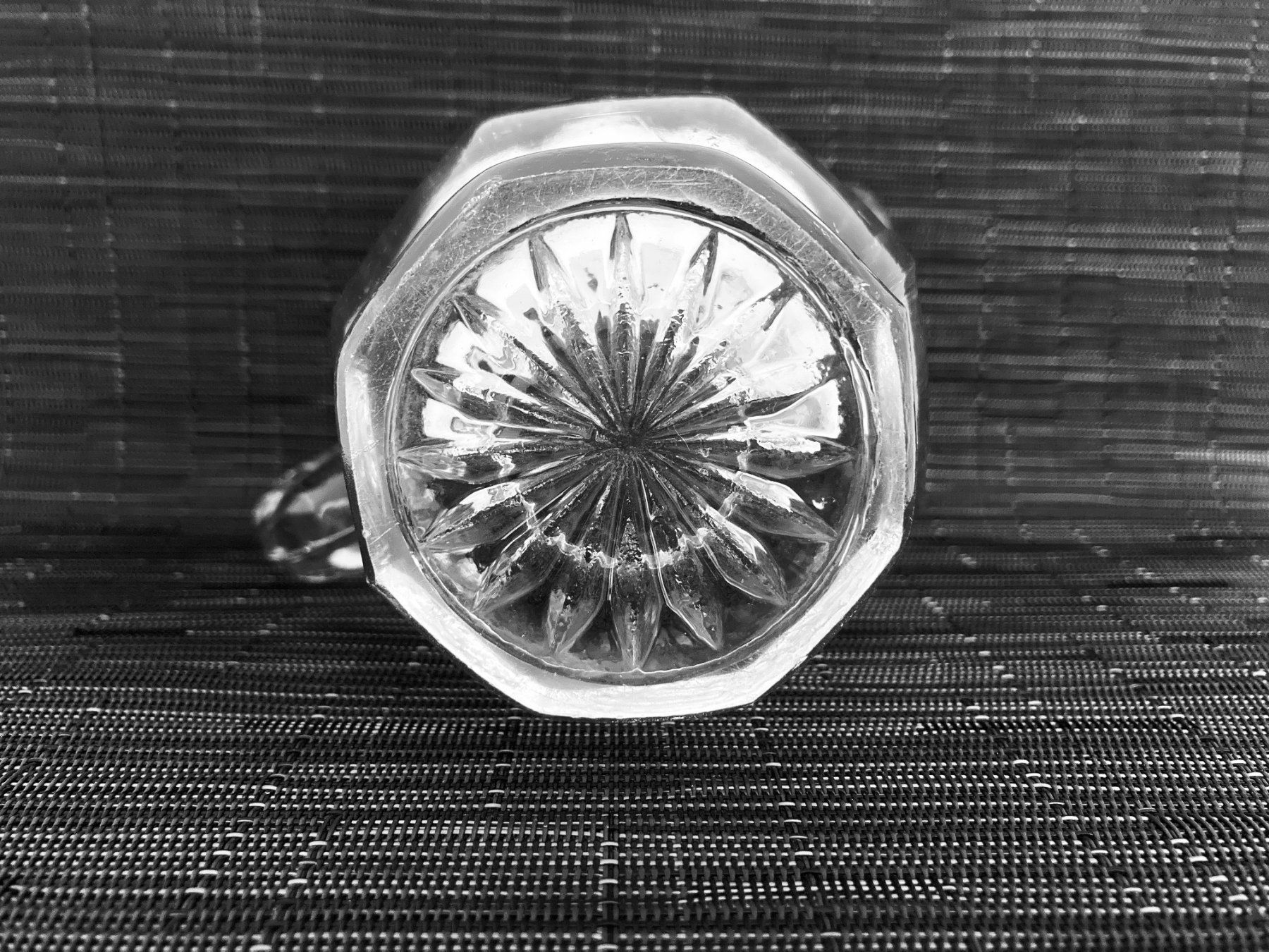 Caraffe: Alter Glaskrug, Pressglas – Usato da Zürich venduto da cornetto55 4