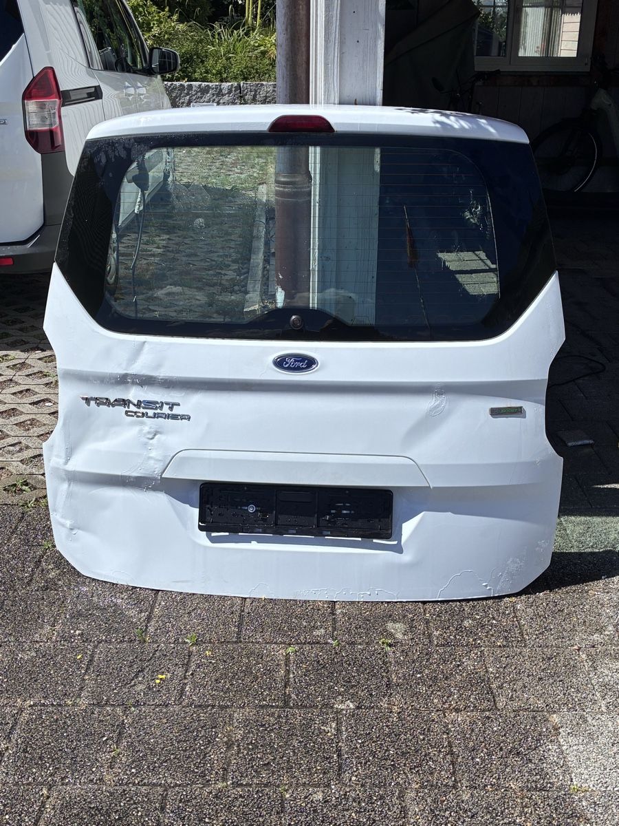 Ford Tutti i ricambio: Ford Transit Courier Heckklappe – Usato da Zihlschlacht venduto da ste_b2tp